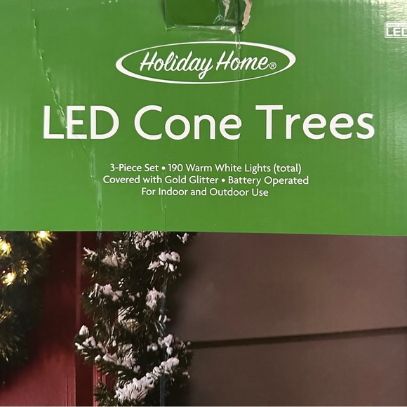 🎄 3x Holiday Home 24”-32” Christmas Trees Cone LED Gold - Picture 11 of 11